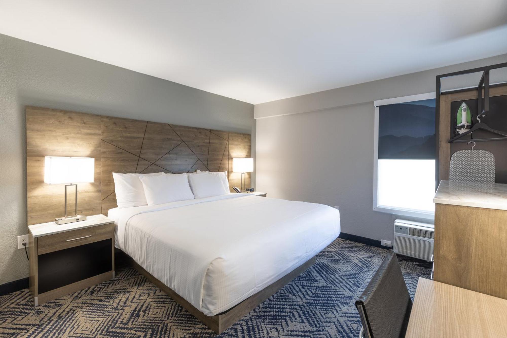 Rodeway Inn & Suites Near Outlet Mall - Asheville Ngoại thất bức ảnh