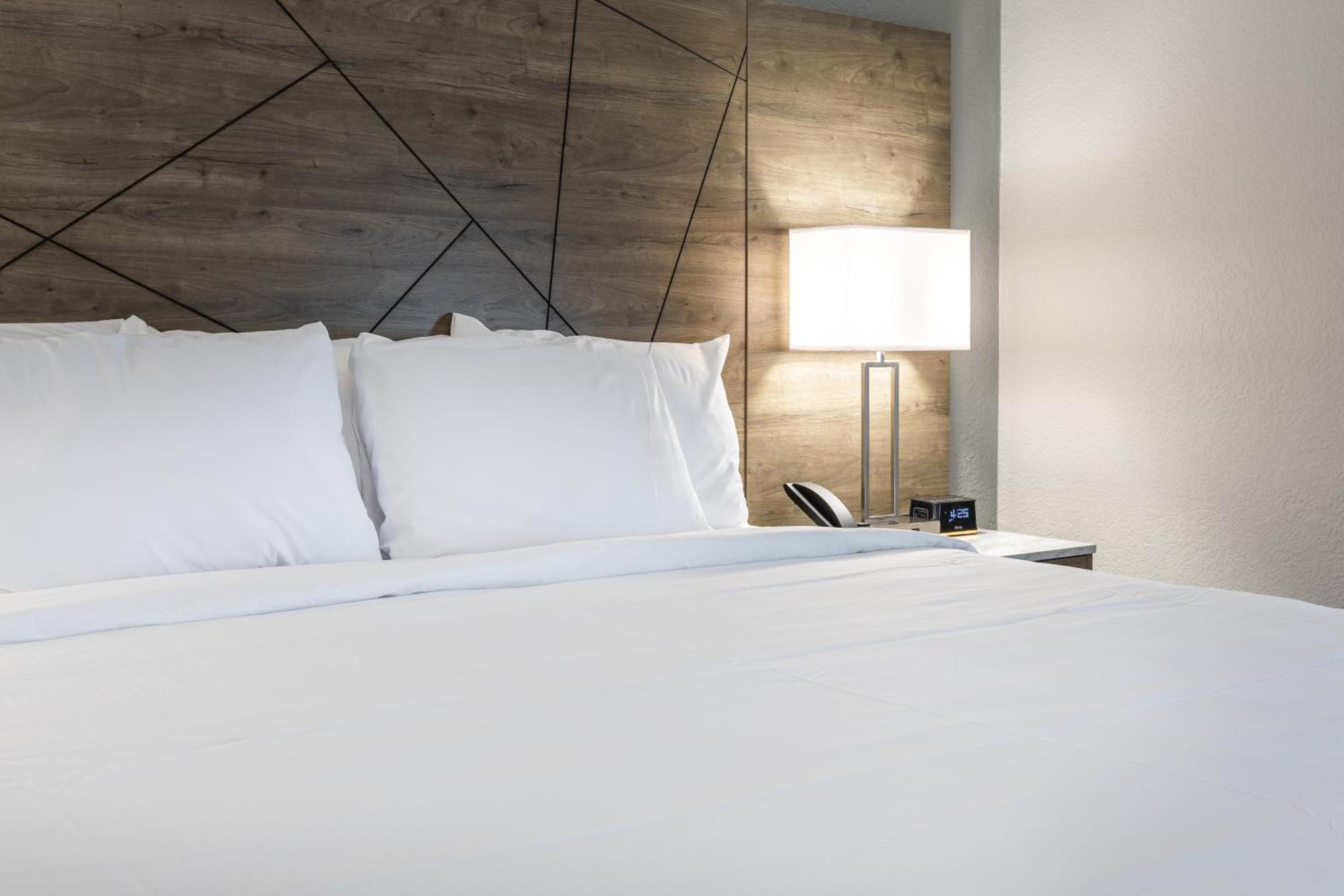Rodeway Inn & Suites Near Outlet Mall - Asheville Ngoại thất bức ảnh