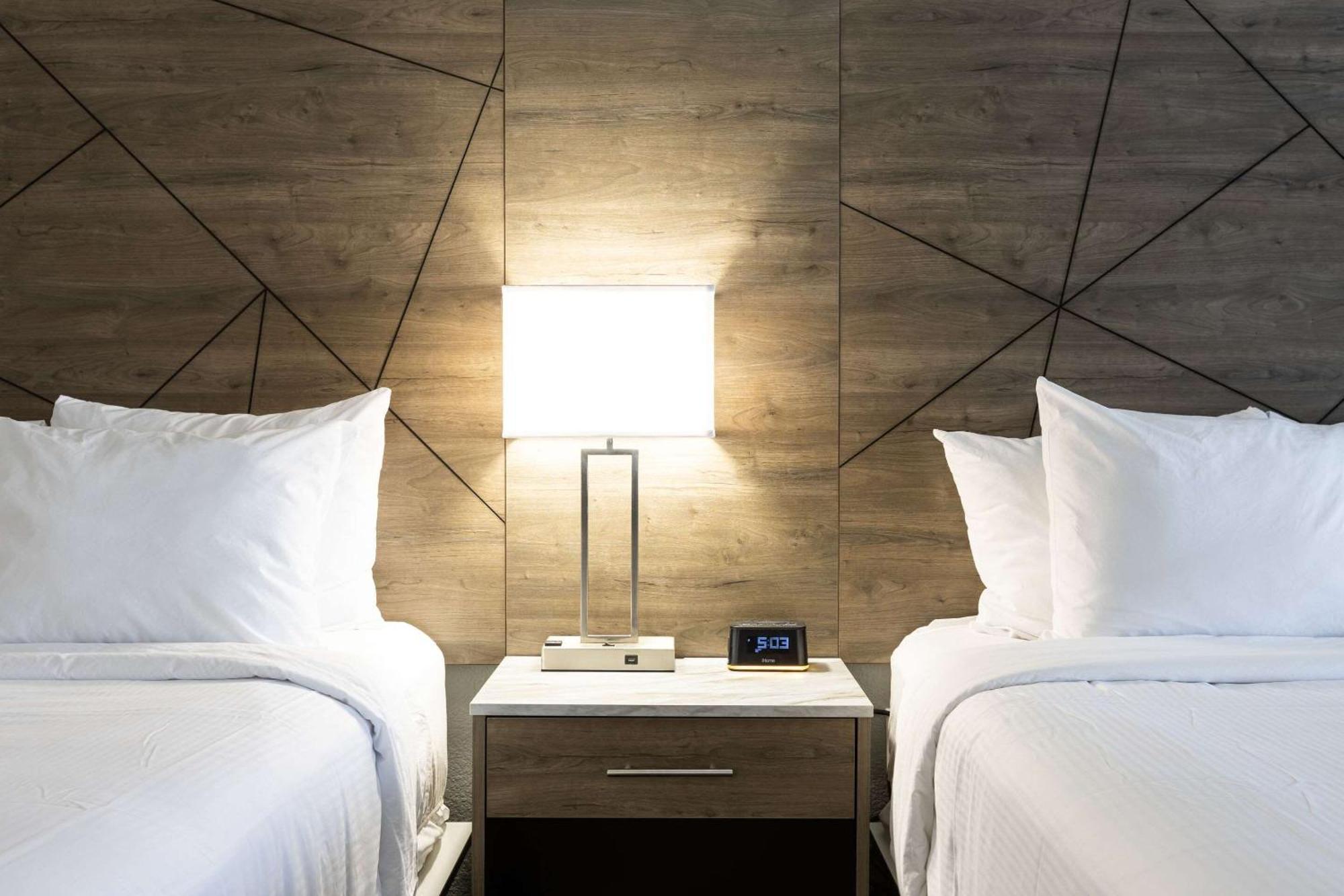Rodeway Inn & Suites Near Outlet Mall - Asheville Ngoại thất bức ảnh
