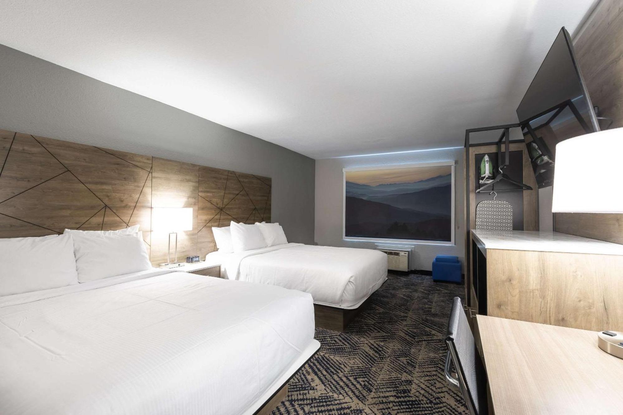 Rodeway Inn & Suites Near Outlet Mall - Asheville Ngoại thất bức ảnh