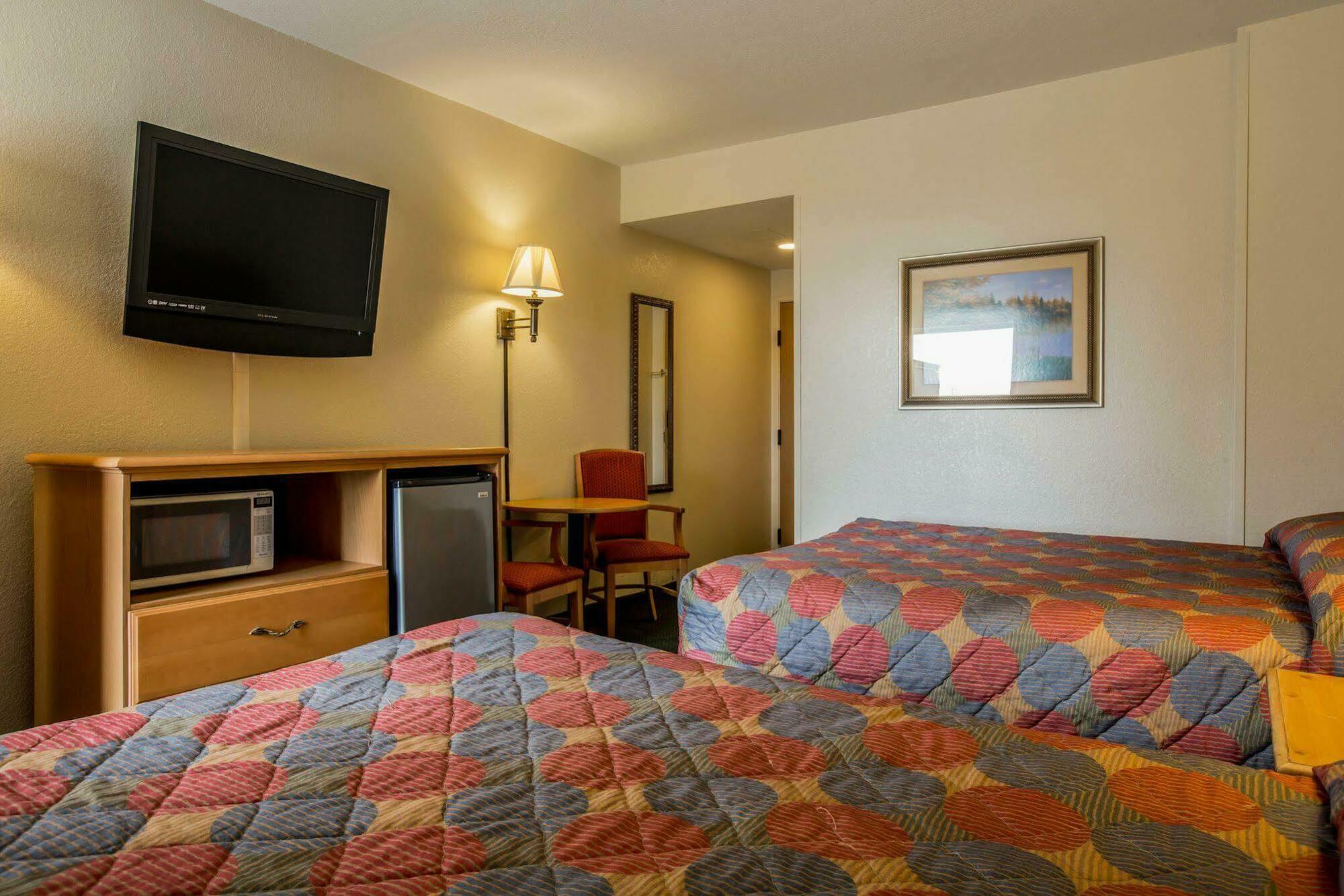 Rodeway Inn & Suites Near Outlet Mall - Asheville Ngoại thất bức ảnh